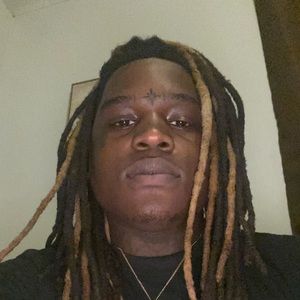 Meet your Posher, Devonte